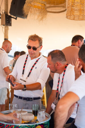 Business Club 77