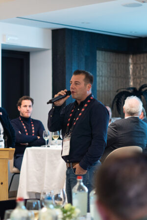 Business Club 77